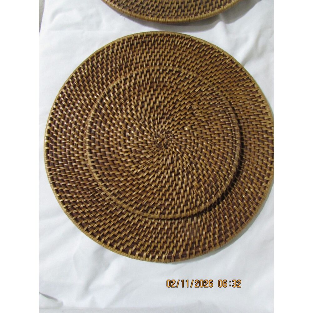 Wicker set of 2 charger plates dark brown great for wall hanging table decor - Picture 3 of 6